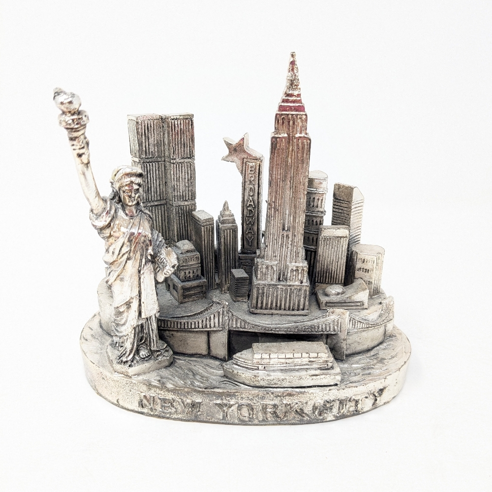 1995 NYC New York City Skyline Model Souvenir Empire State Bldg Twin Towers Gift